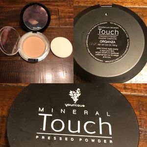 Younique Mineral Pressed Powder Foundation Organza